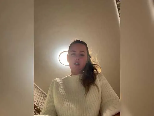 Live sex webcam photo for MariaBowman #292196419