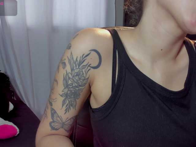 Live sex webcam photo for MariaFoxx #292435934