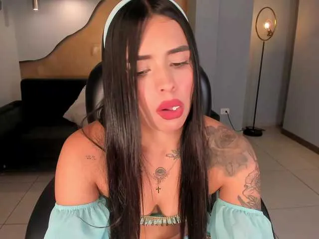 Live sex webcam photo for MariaHerrera #292185152
