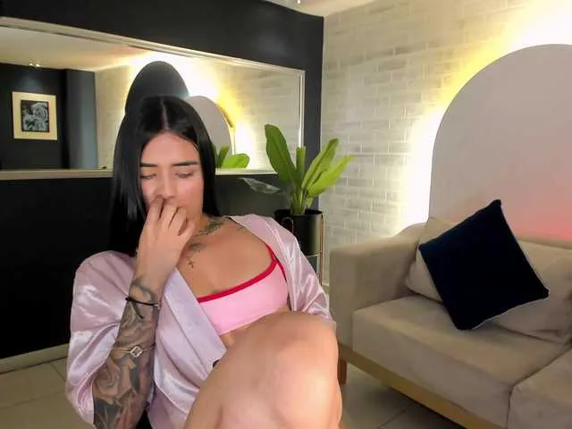 Live sex webcam photo for MariaHerrera #292304129