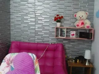 Live sex webcam photo for MariaPaulaX #187943406
