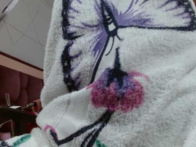 Live sex webcam photo for Mariajose6 #290248512