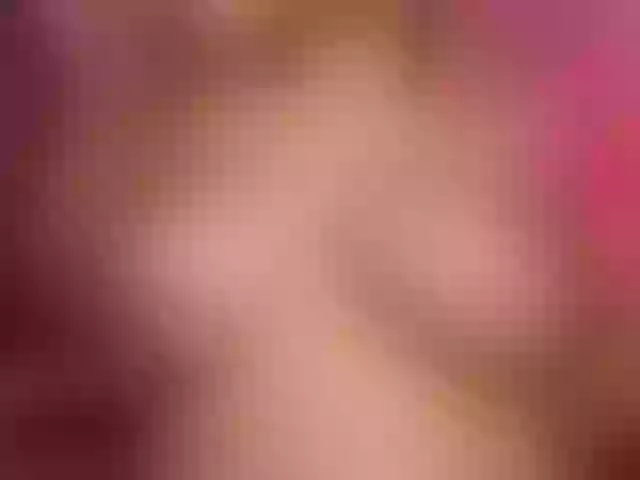 Live sex webcam photo for MariamAsad #275728596