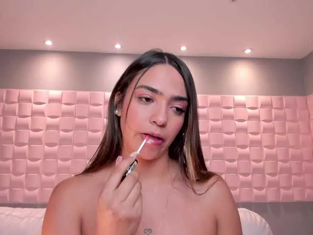 Live sex webcam photo for MariamRivera #271804754