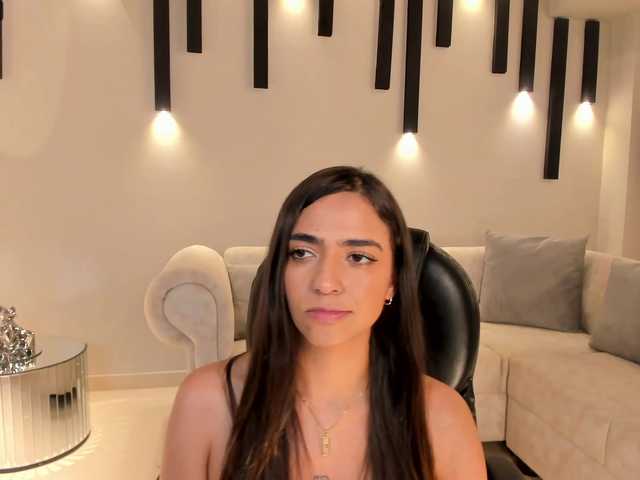 Live sex webcam photo for MariamRivera #275648656