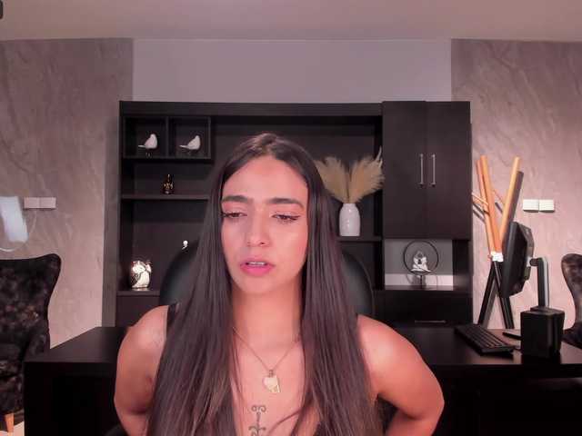 Live sex webcam photo for MariamRivera #275848425