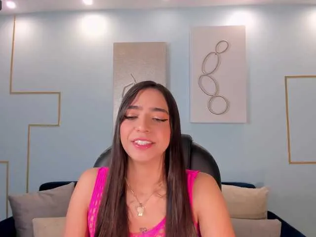 Live sex webcam photo for MariamRivera #276218807