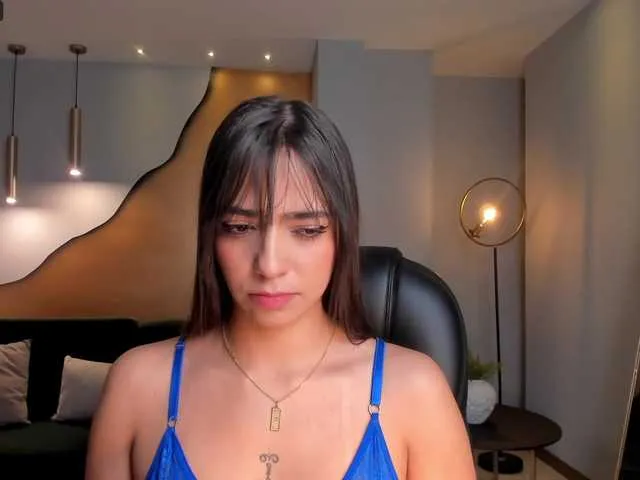 Live sex webcam photo for MariamRivera #276319242