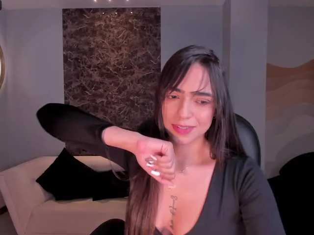 Live sex webcam photo for MariamRivera #276383723