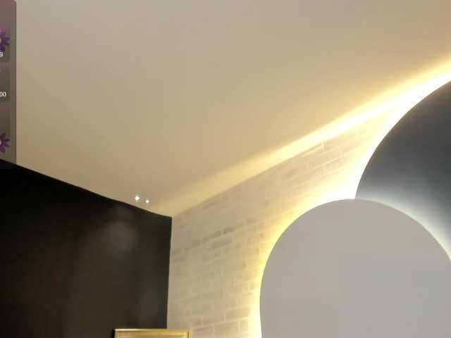 Live sex webcam photo for MariamRivera #278099808