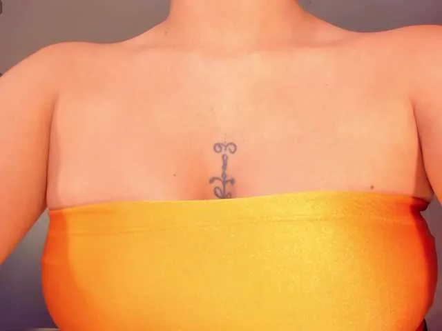 Live sex webcam photo for MariamRivera #278132435