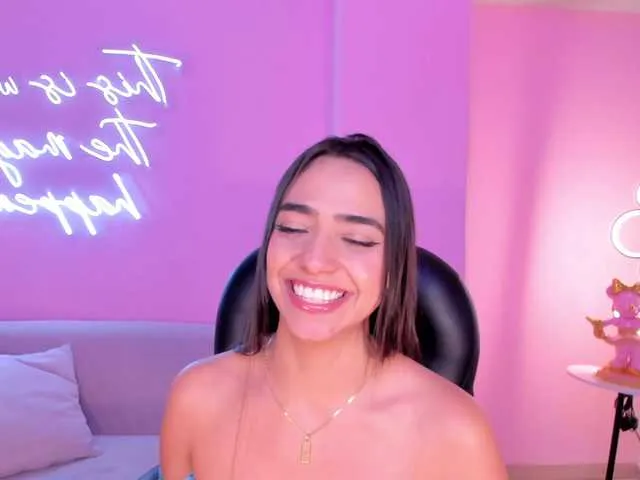 Live sex webcam photo for MariamRivera #278216838