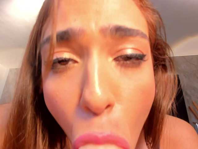 Live sex webcam photo for MariamRivera #289886380