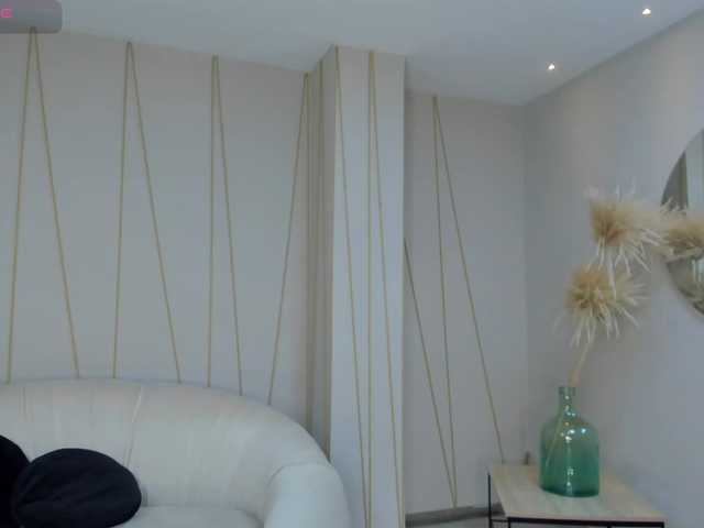 Live sex webcam photo for MariamRivera #290596286