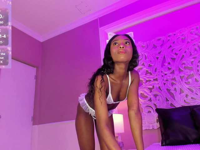 Live sex webcam photo for Marian-Reynolds #292401423