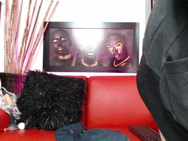 Live sex webcam photo for MarianFire #273737843