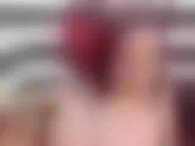 Live sex webcam photo for MarianRan #290233858