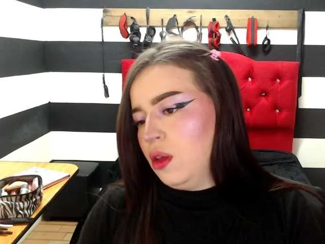 Live sex webcam photo for MarianRan #290532838