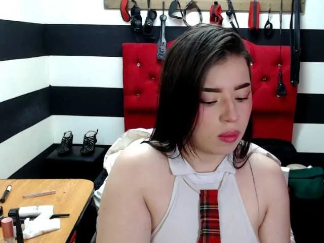 Live sex webcam photo for MarianRan #290626976