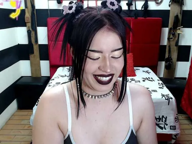Live sex webcam photo for MarianRan #291478200