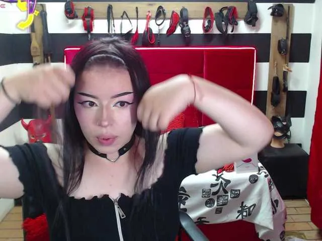 Live sex webcam photo for MarianRan #291712599