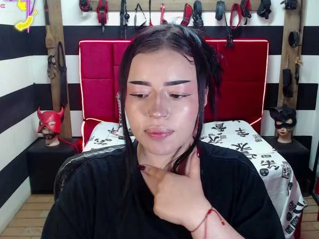 Live sex webcam photo for MarianRan #291764065