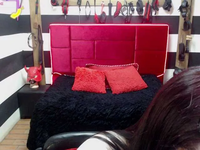Live sex webcam photo for MarianRan #291810214