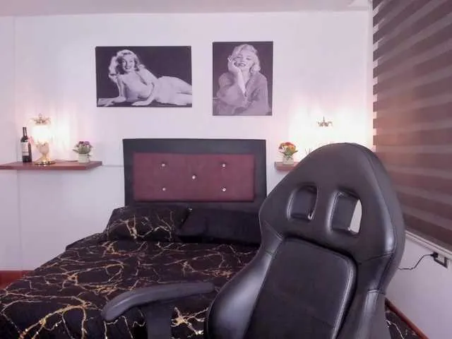 Live sex webcam photo for Mariana-Jones #291850193