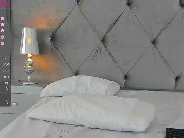 Live sex webcam photo for Mariana-Ruiz #273627813