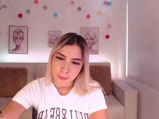 Live sex webcam photo for Mariana-se #272045522