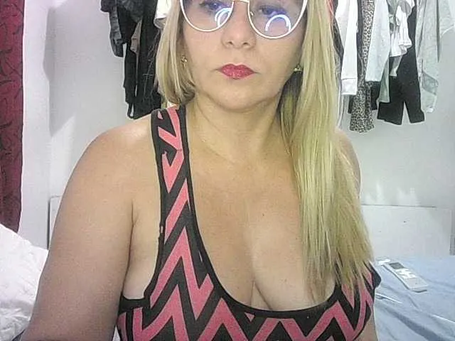 Live sex webcam photo for Mariana0x #293467475