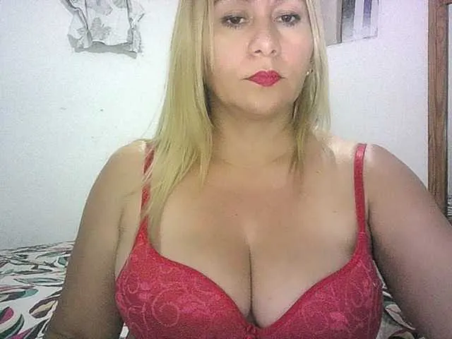 Live sex webcam photo for Mariana0x #293559285