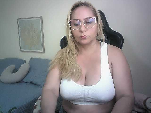 Live sex webcam photo for Mariana0x #294146915