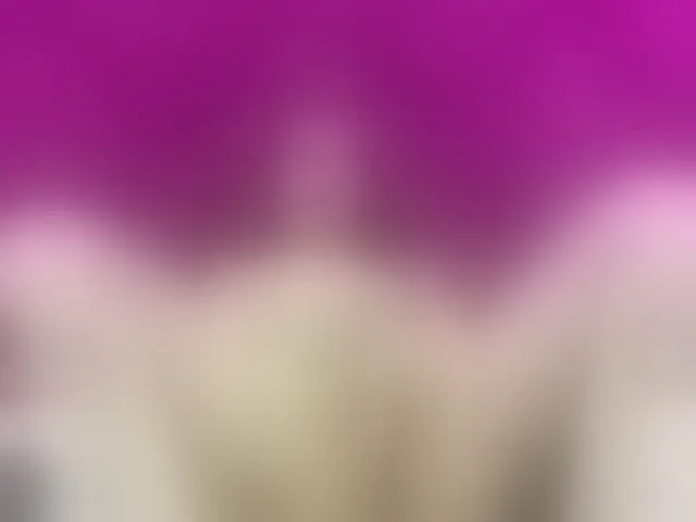 Live sex webcam photo for MarianaThompson #293087532
