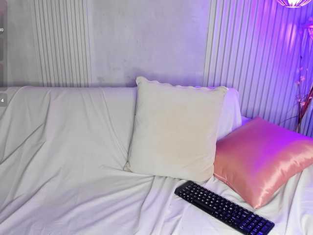 Live sex webcam photo for MarianaaSantos #292122550