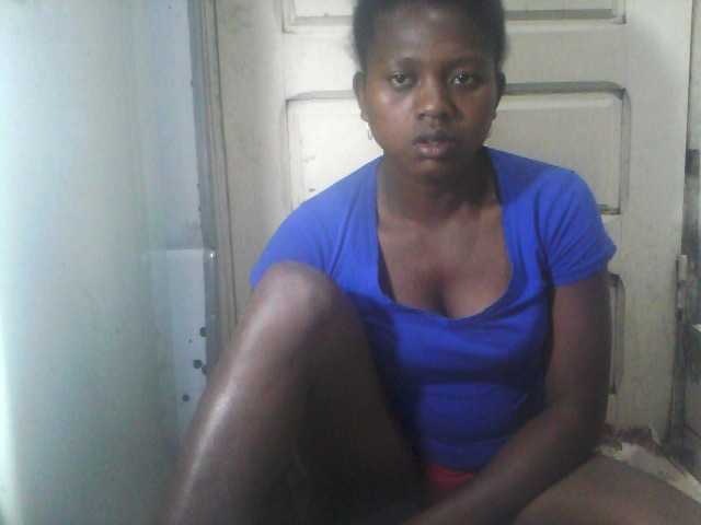 Live sex webcam photo for Mariangeh #276313164