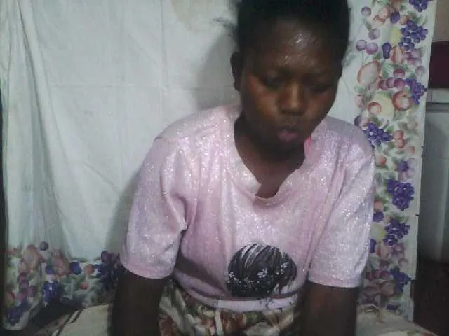 Live sex webcam photo for Mariangeh #276349436