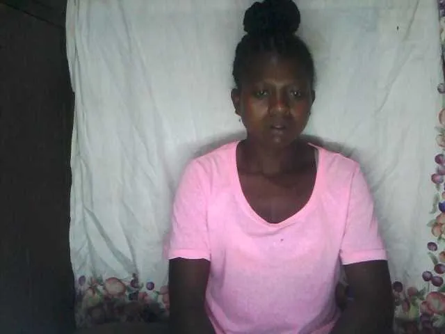 Live sex webcam photo for Mariangeh #276621367