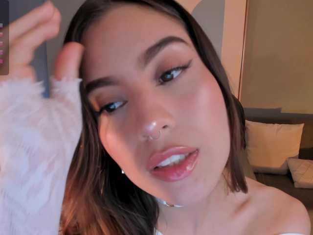 Live sex webcam photo for MarianneLane #291524958