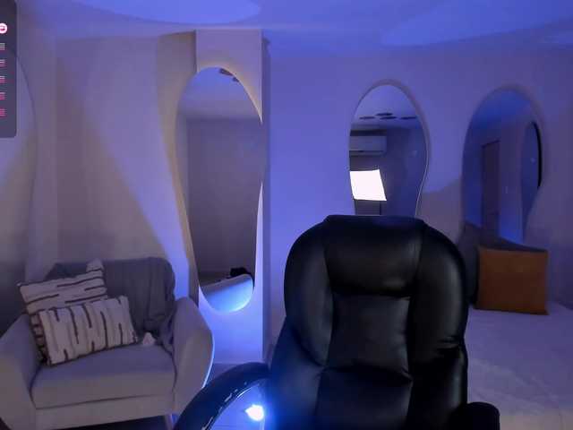 Live sex webcam photo for MarianneLane #291626452