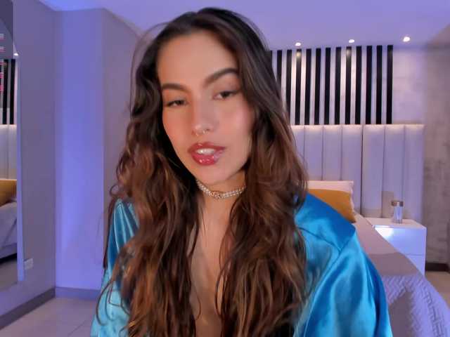 Live sex webcam photo for MarianneLane #291673131