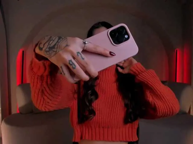 Live sex webcam photo for MarianneLane #292365782