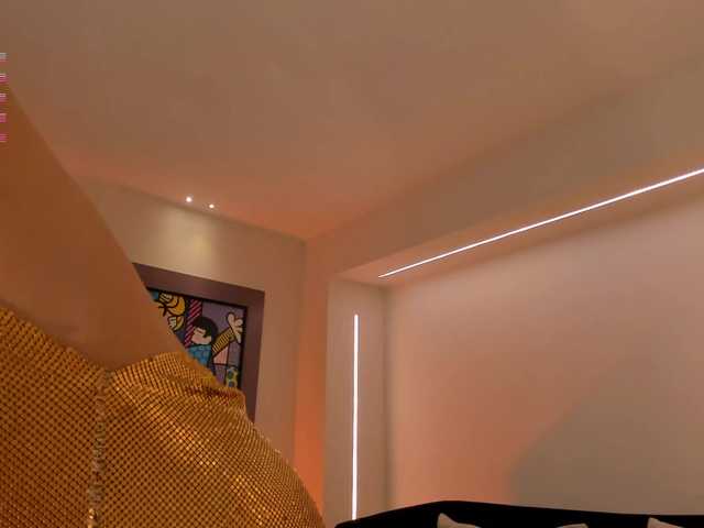 Live sex webcam photo for MarianneLane #292426773