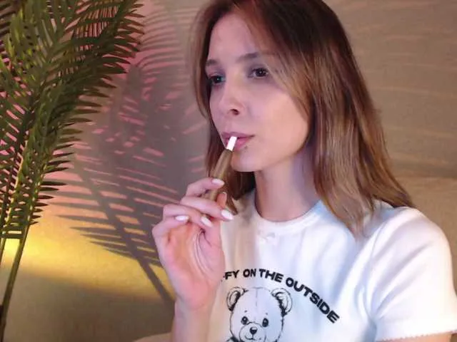 Live sex webcam photo for Maribett #291336301