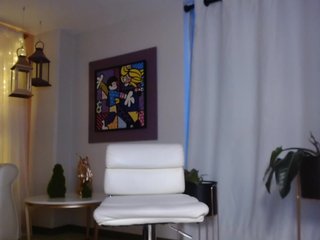 Live sex webcam photo for MarieJaneX1 #219850062