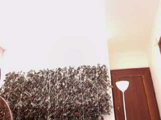 Live sex webcam photo for MarieJaneX #287904221