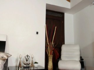 Live sex webcam photo for MarieJaneX #287904259