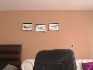 Live sex webcam photo for MarieJaneX #287904392