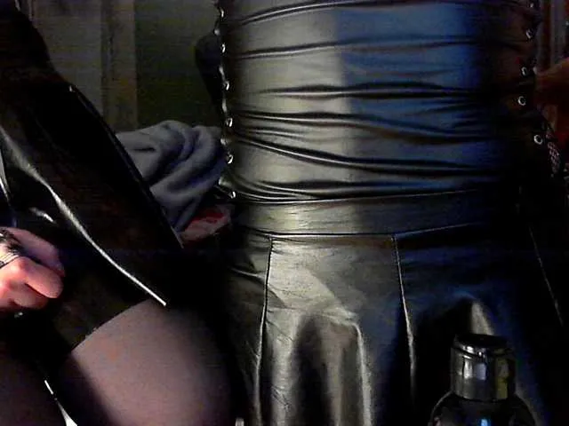 Live sex webcam photo for MarieStar #290756485