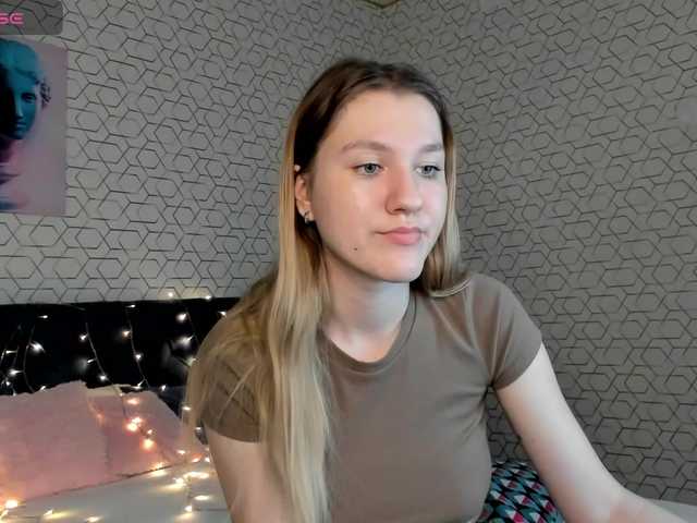 Live sex webcam photo for Mariel-Brown #290878417